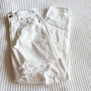 American Eagle white Mom Jeans
